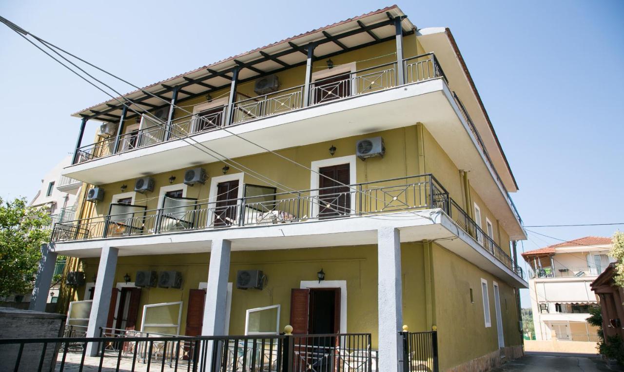 Petania Hotel & Apartments Lixouri Exterior photo