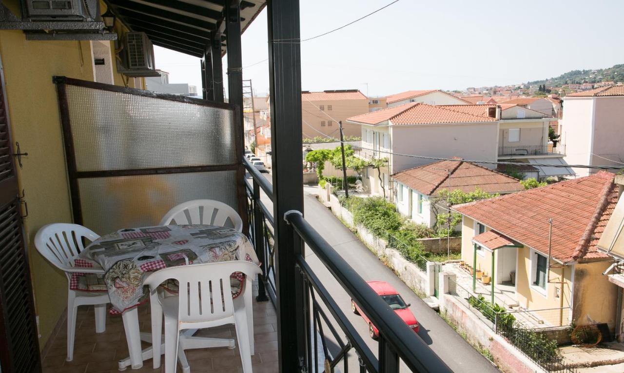 Petania Hotel & Apartments Lixouri Exterior photo