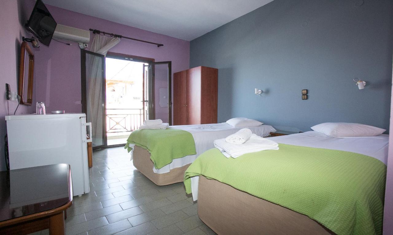 Petania Hotel & Apartments Lixouri Exterior photo
